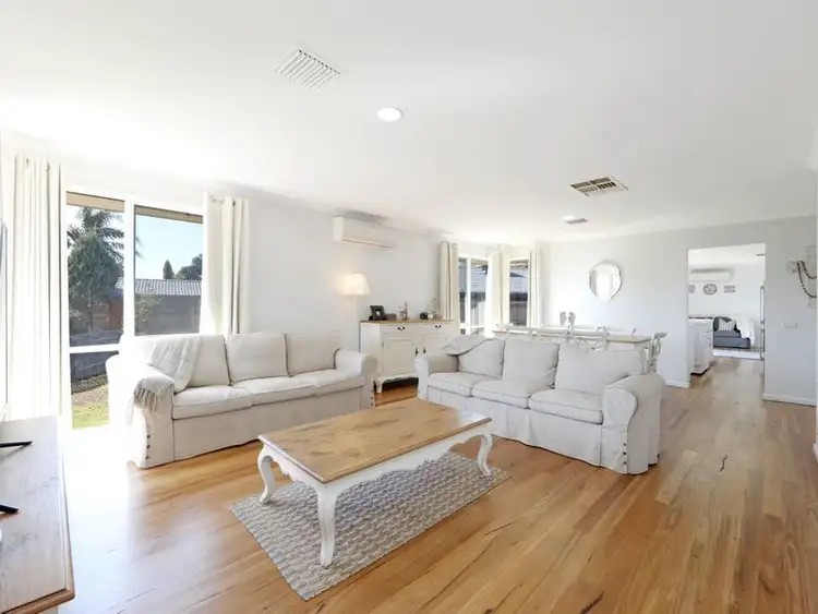 Second view of Homely house listing, 7 Lancom Rise, Rowville VIC 3178
