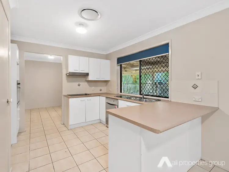 Fifth view of Homely house listing, 8 Gentian Close, Drewvale QLD 4116