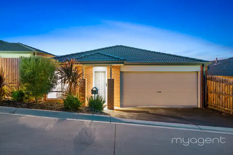 3/11 Hawk Avenue, Pakenham VIC 3810