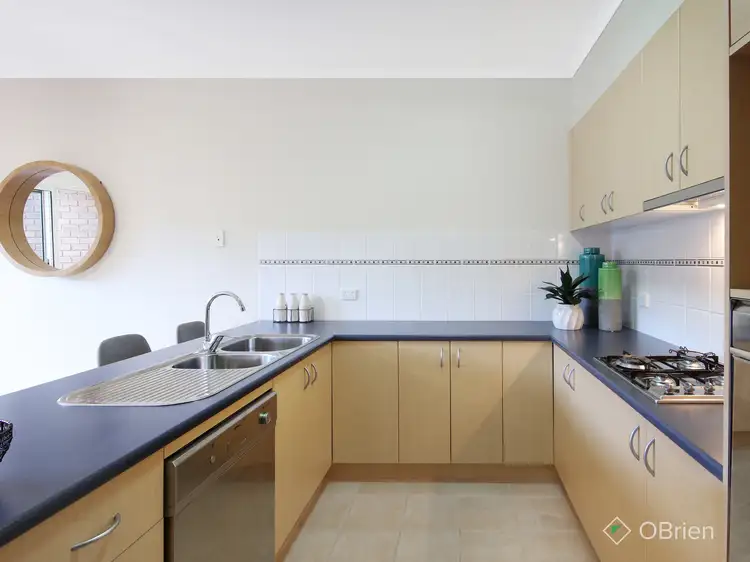 Fourth view of Homely house listing, 27 Larkspur Circuit, Glen Waverley VIC 3150