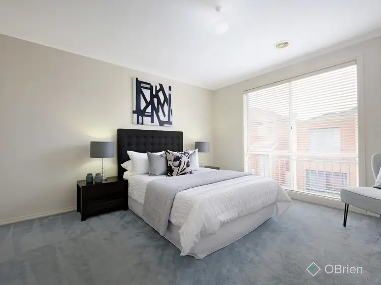 Sixth view of Homely house listing, 27 Larkspur Circuit, Glen Waverley VIC 3150