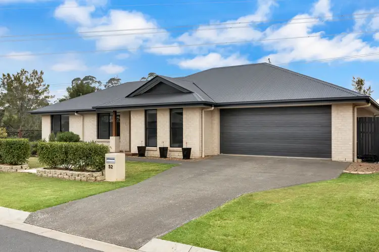 52 Centenary Court, Warner QLD 4500