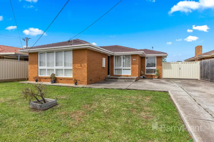 12 Cromwell Road, Kings Park VIC 3021