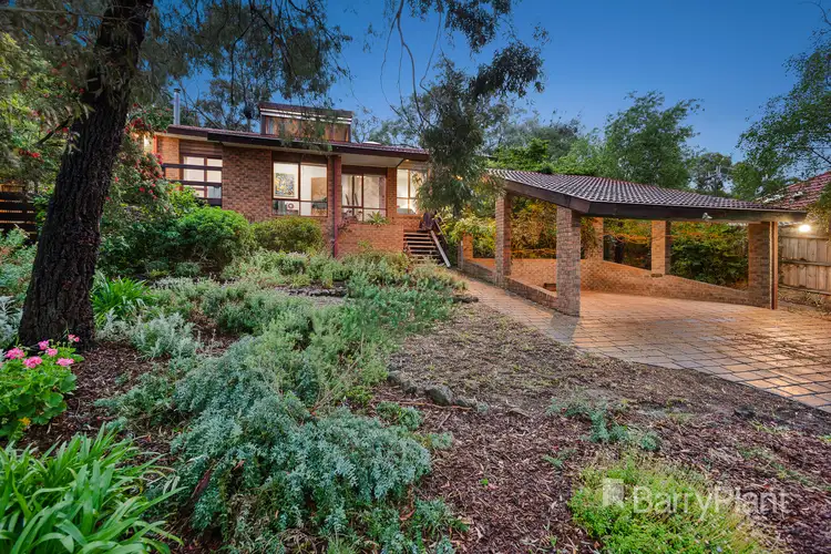 13 Stokes Place, Eltham VIC 3095