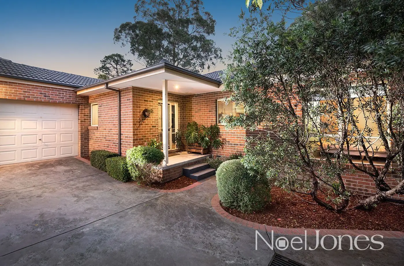 Main view of Homely townhouse listing, 2/30 Nelson Street, Ringwood VIC 3134