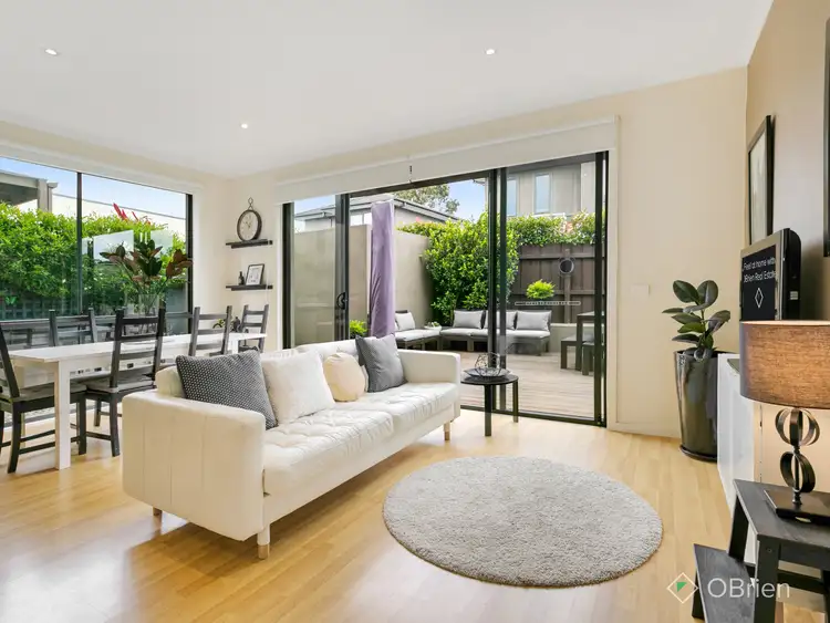 Fifth view of Homely townhouse listing, 2/31 Culcairn Drive, Frankston South VIC 3199
