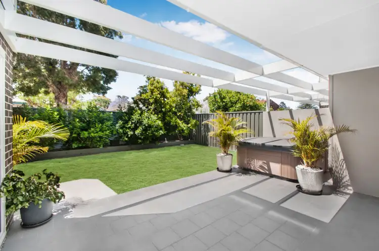 Sixth view of Homely townhouse listing, 3/104-106 Balgownie Road, Balgownie NSW 2519