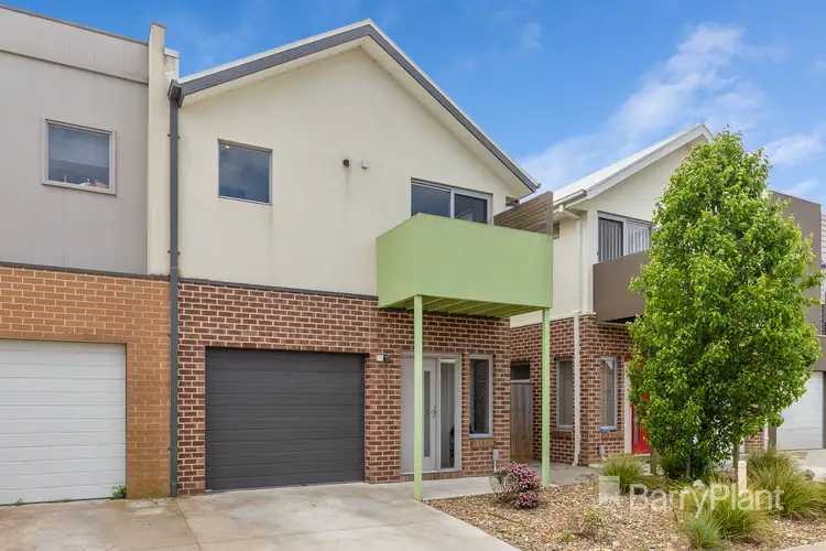 4/2 Sanoma Drive, Skye VIC 3977