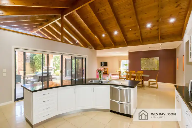Fifth view of Homely house listing, 4 Oliver Court, Horsham VIC 3400