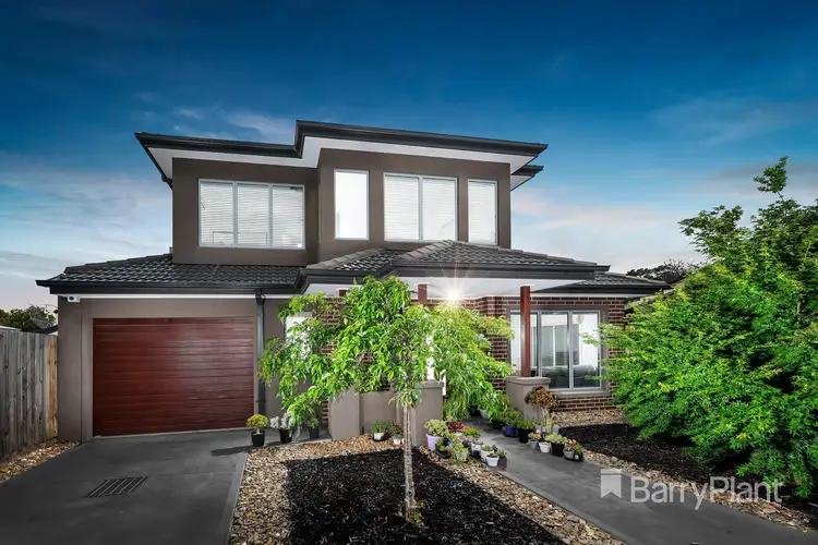 4 Landy Close, Mill Park VIC 3082