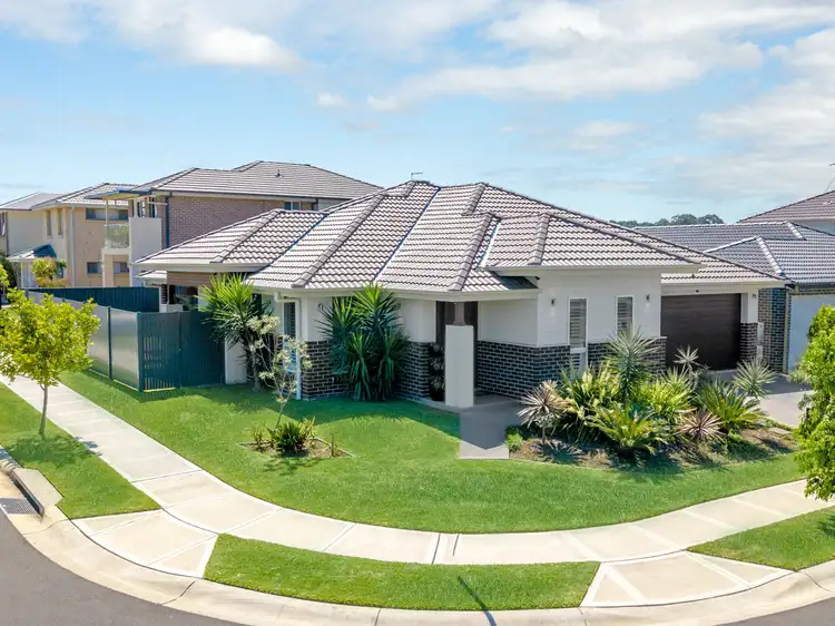 11 Stephenson Drive, Ropes Crossing NSW 2760