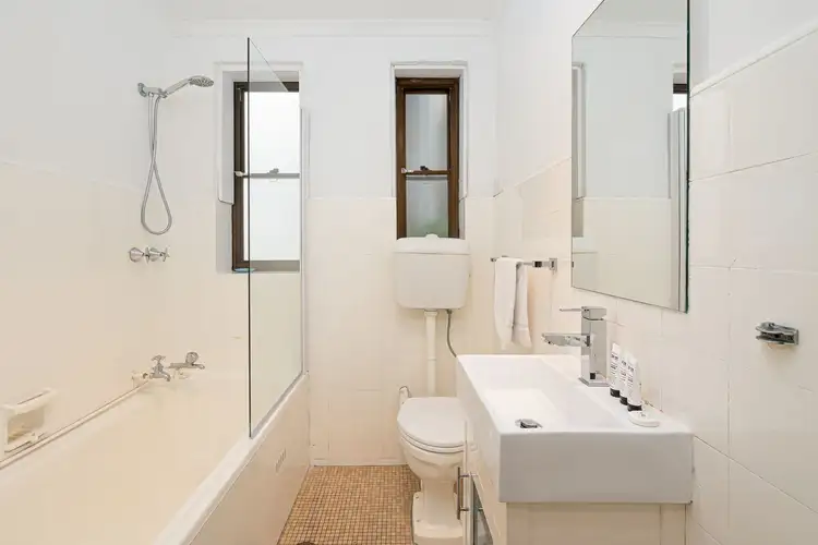 Fifth view of Homely apartment listing, 202/117D Macleay Street, Potts Point NSW 2011