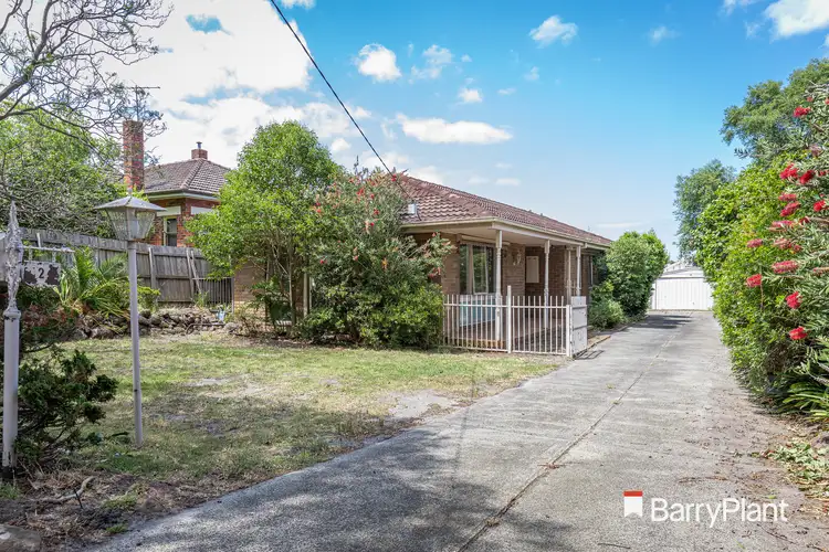 2 Heath Avenue, Oakleigh VIC 3166