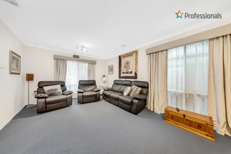 Sixth view of Homely house listing, 4 Albany Court, Taylors Hill VIC 3037
