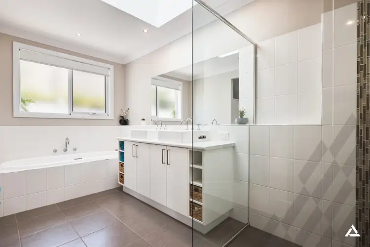 Fifth view of Homely house listing, 12 Crystal Court, Drouin VIC 3818