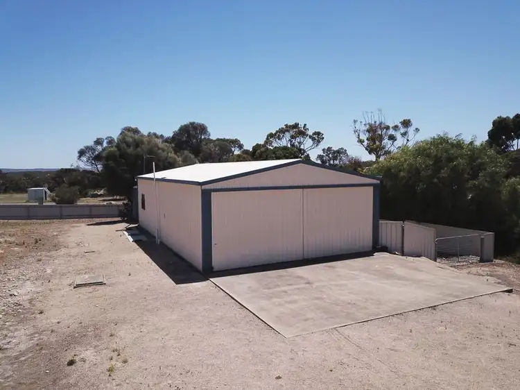 8-10 Victoria Avenue, Coffin Bay SA 5607