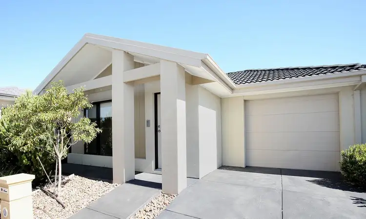 12 Hestia Avenue