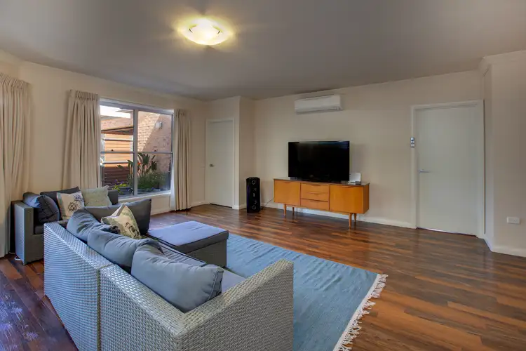 Fourth view of Homely townhouse listing, 1/122 Mitchell Street, Wodonga VIC 3690