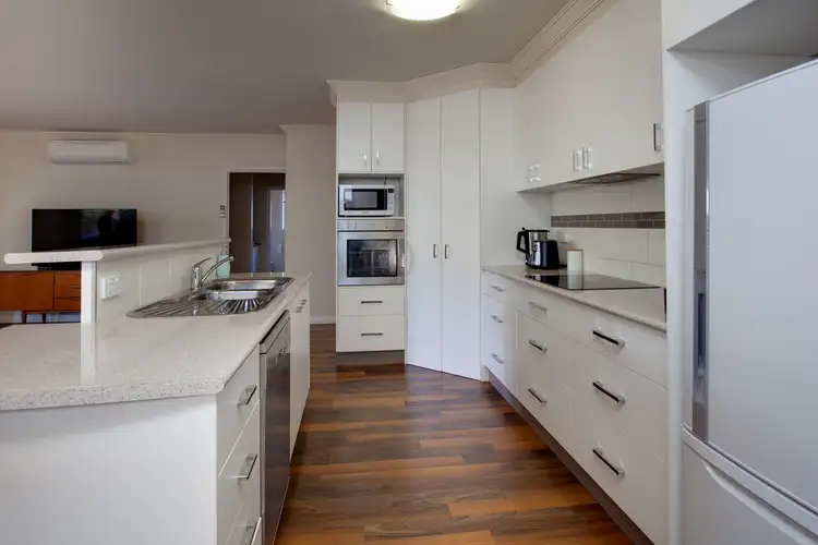 Sixth view of Homely townhouse listing, 1/122 Mitchell Street, Wodonga VIC 3690