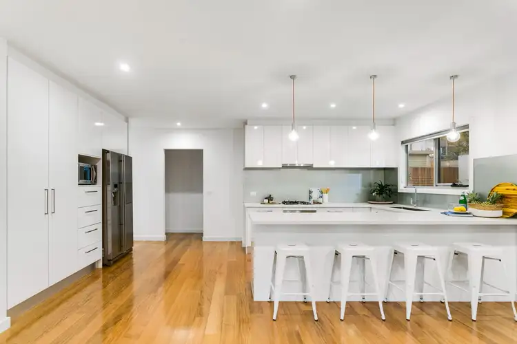 Fifth view of Homely house listing, 2/11 Alleyne Avenue, Bonbeach VIC 3196
