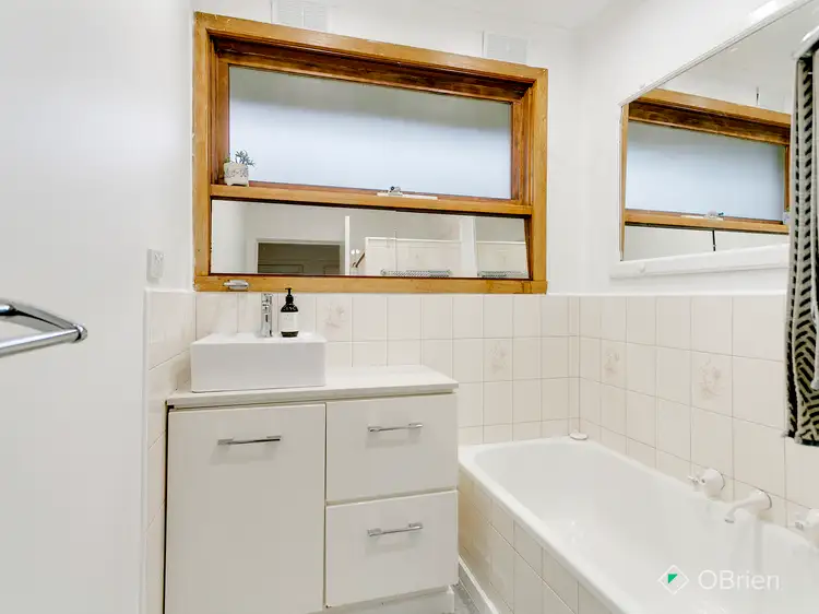 Fourth view of Homely house listing, 6 Catherine Court, Langwarrin VIC 3910