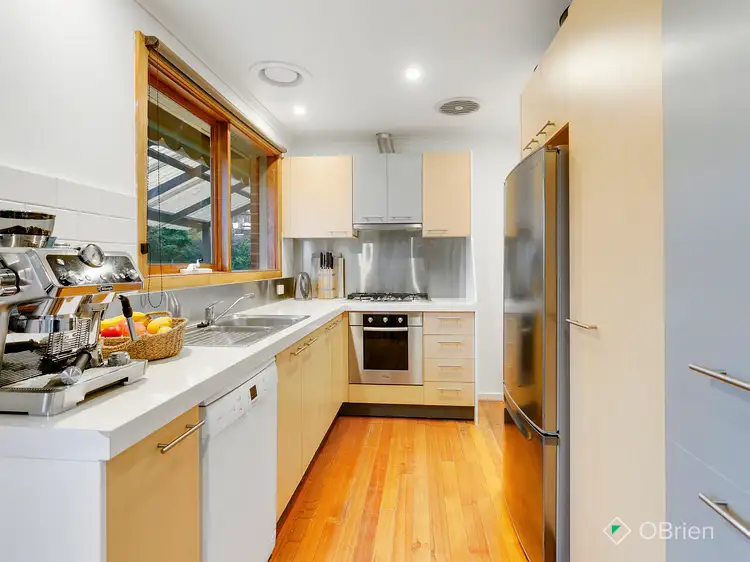 Fifth view of Homely house listing, 6 Catherine Court, Langwarrin VIC 3910