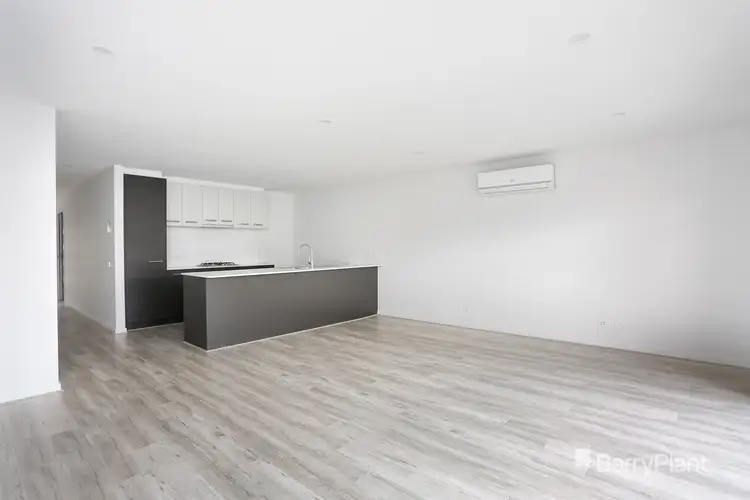 Fifth view of Homely house listing, 15 Stonewood Circuit, Hadfield VIC 3046