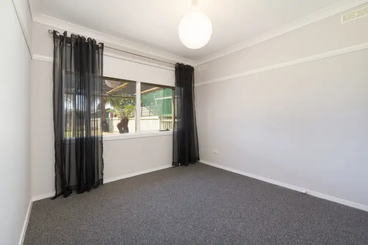 Seventh view of Homely house listing, 14 Garnet Circuit, Wodonga VIC 3690