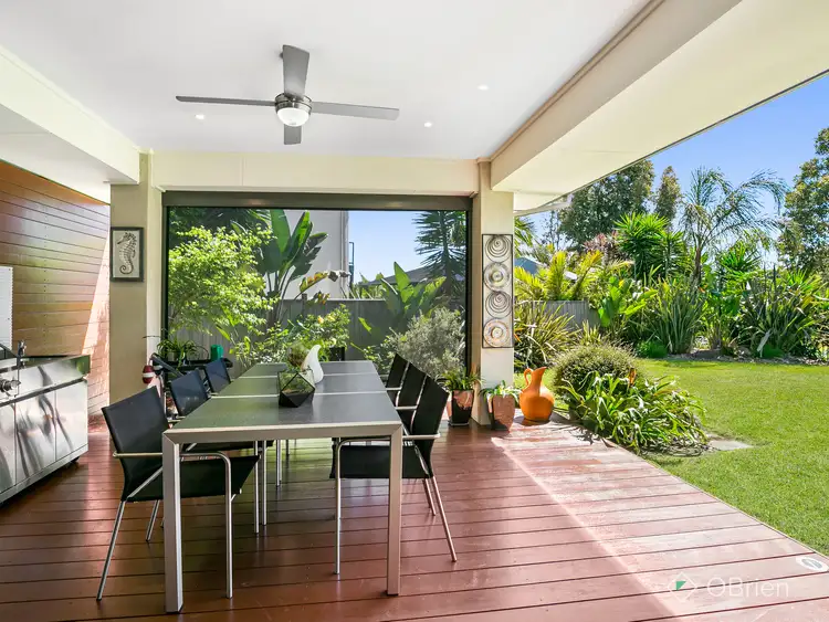 6 Flowering Gum Lane, Sandhurst VIC 3977