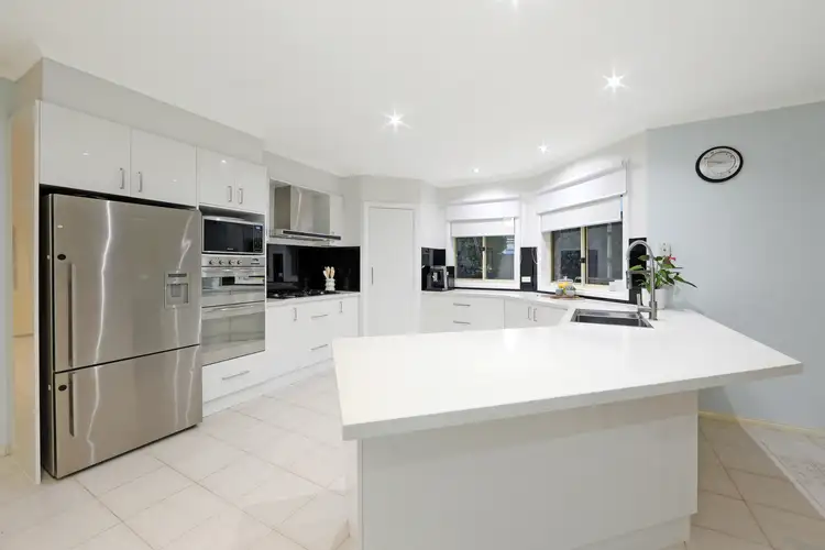 Second view of Homely house listing, 9 Dunscombe Close, Rowville VIC 3178