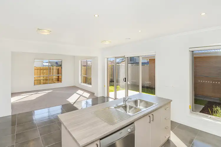 Fifth view of Homely unit listing, 3/10 Hopetoun Street, St Leonards VIC 3223