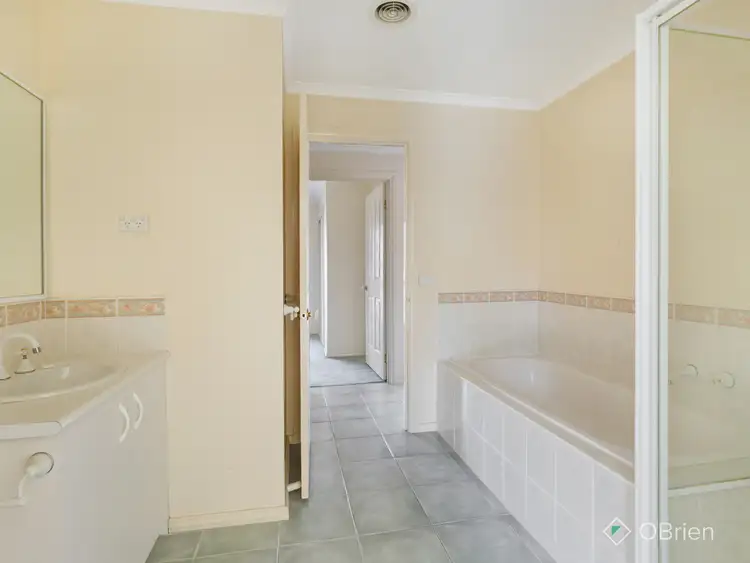Sixth view of Homely unit listing, 5/10 Wingham Court, Frankston VIC 3199