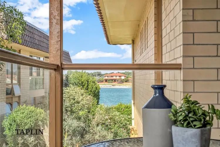 21/68 Military Road, Tennyson SA 5022