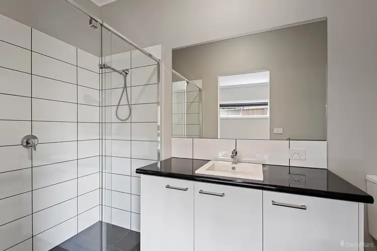 Sixth view of Homely townhouse listing, 2/18 MacDougall Road, Golden Square VIC 3555