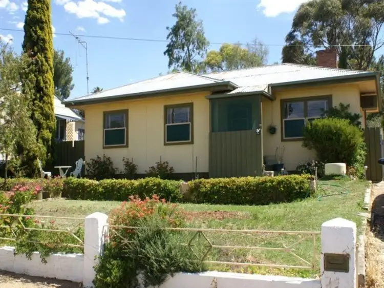 20 Queen Street, Burra SA 5417