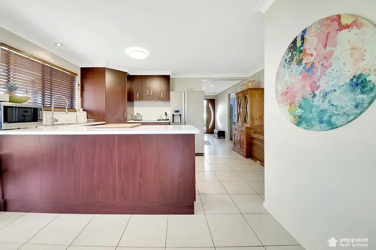 8 Seashell Court, Lammermoor QLD 4703