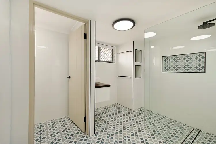 Fourth view of Homely unit listing, 2/4 Oxley Street, Golden Beach QLD 4551