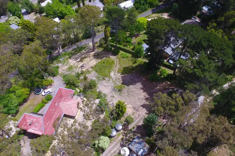 6 Backhouse Avenue, Crafers SA 5152