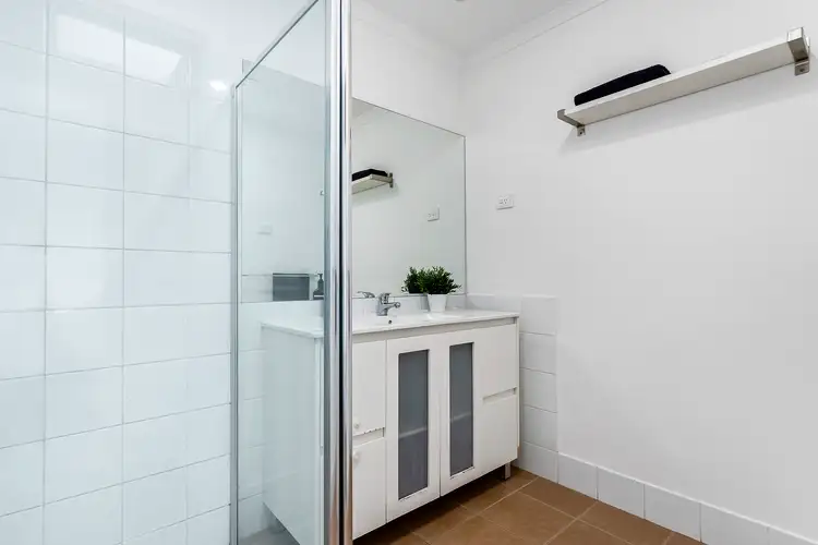 Sixth view of Homely unit listing, 4/12 Young Street, Epping VIC 3076