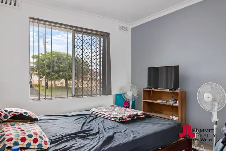 Fifth view of Homely unit listing, 4/21 Greensell Street, Bunbury WA 6230
