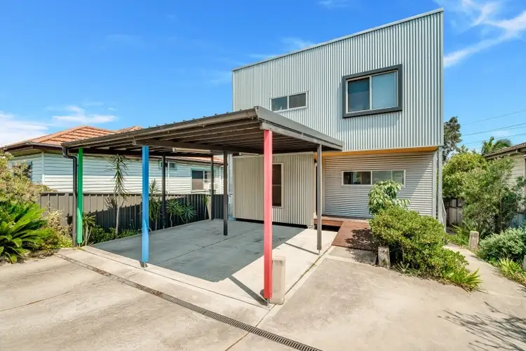 6 Queen Street, Waratah West NSW 2298