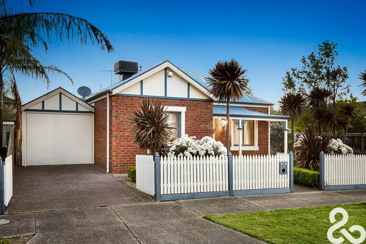 19 Cartier Way, South Morang VIC 3752