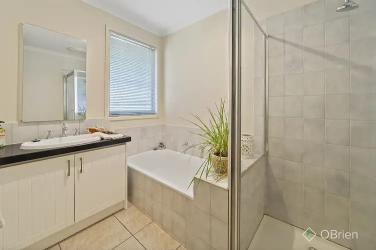 Sixth view of Homely house listing, 11 Dunrobin Court, Carrum Downs VIC 3201
