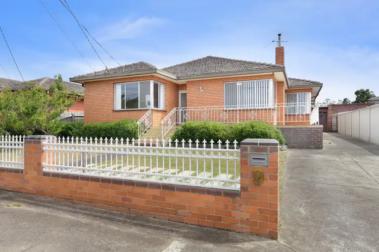 9 Denver Crescent, Mulgrave VIC 3170