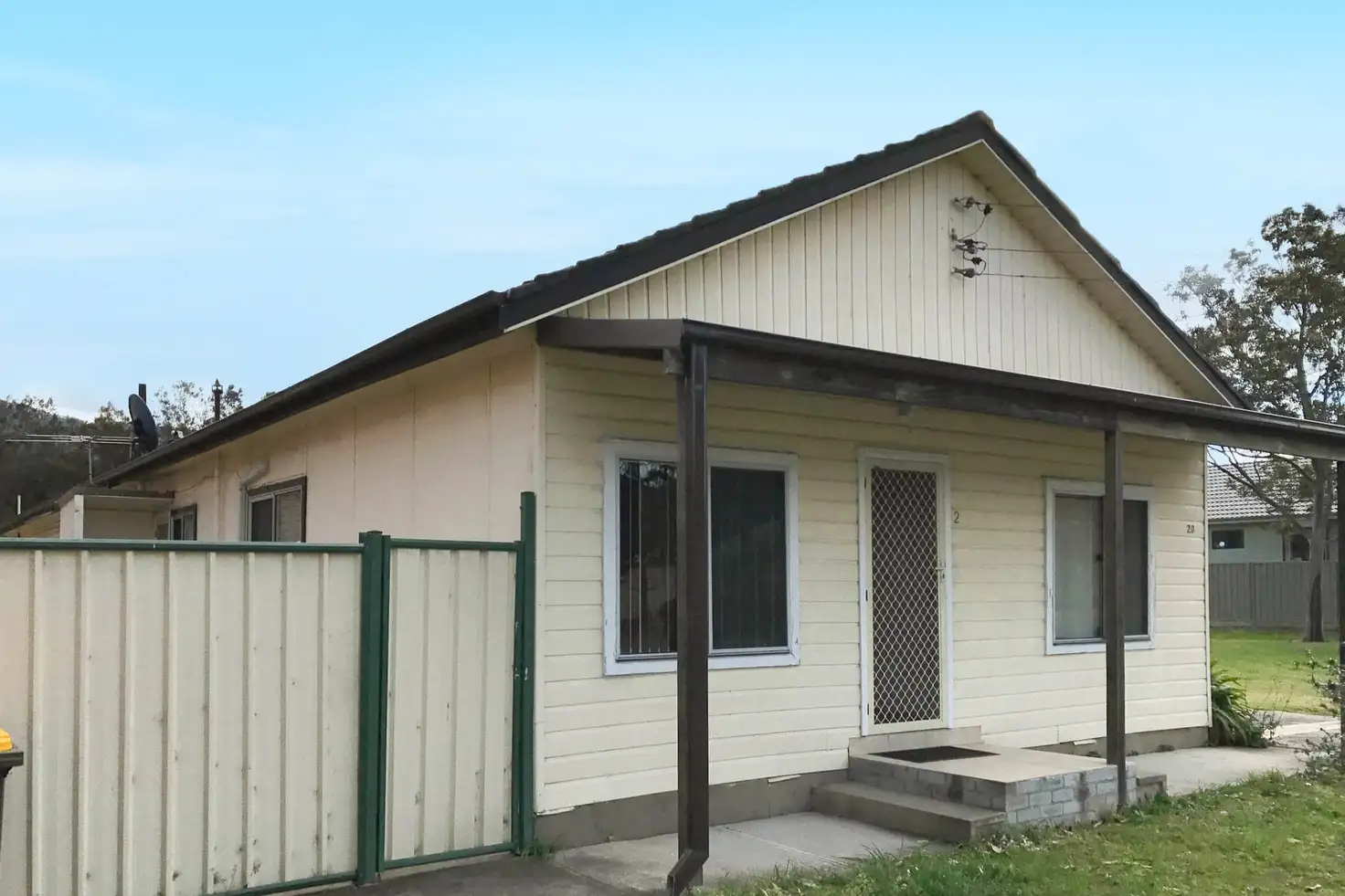 Main view of Homely unit listing, 2/28 Park Road, Corrimal NSW 2518