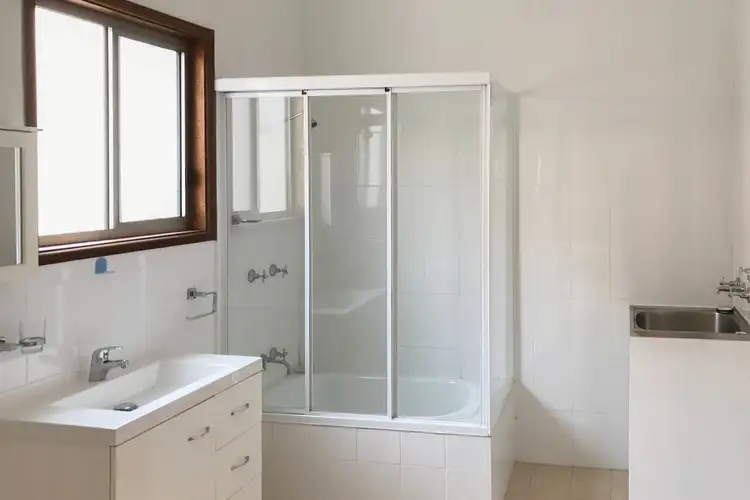Fourth view of Homely unit listing, 2/28 Park Road, Corrimal NSW 2518