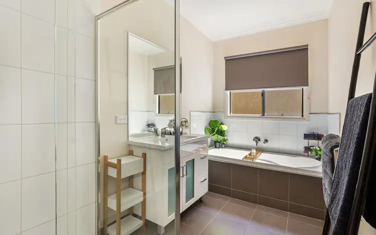 Fourth view of Homely townhouse listing, 9A Farnsworth Street, Eaglehawk VIC 3556
