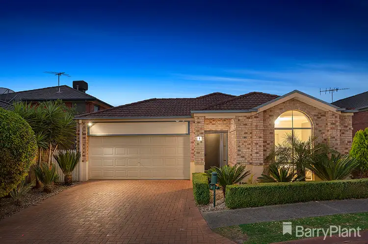 8 Ironbark Drive, Bundoora VIC 3083