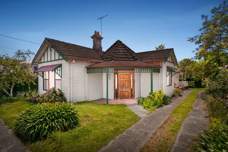 6 Buckley Street, Essendon VIC 3040