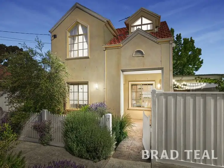 17 Brearley Parade, Pascoe Vale South VIC 3044